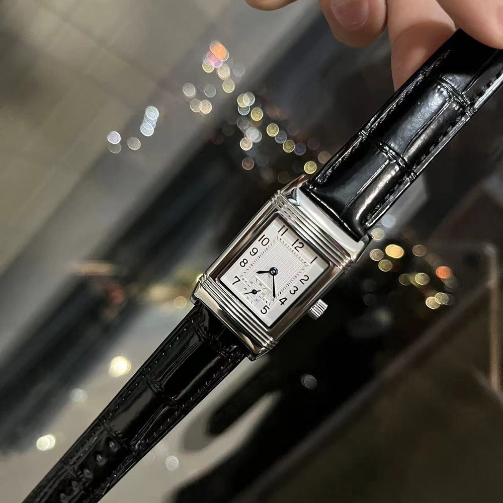 ساعة ريفيرسو كلاسيك فاخرة بهيكل من الذهب الوردي وحركة كوارتز دقيقة