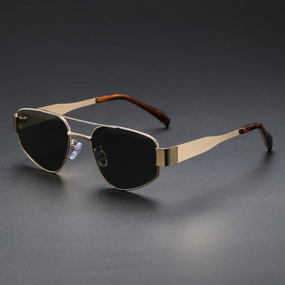 نظارة شمسية قيادة رياضية عصرية بطابع شخصي