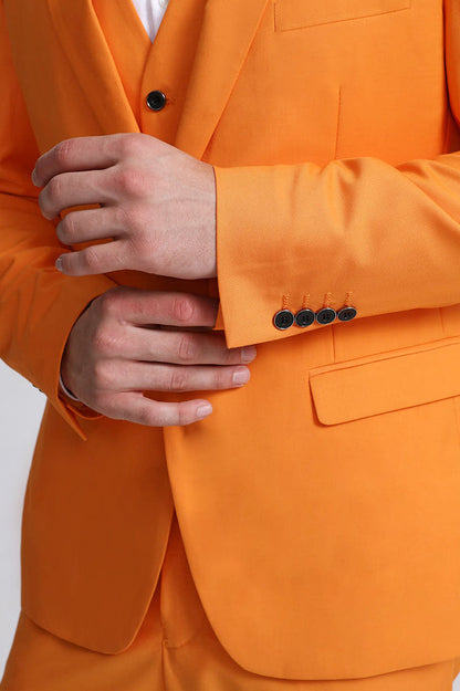 Orange Suit details