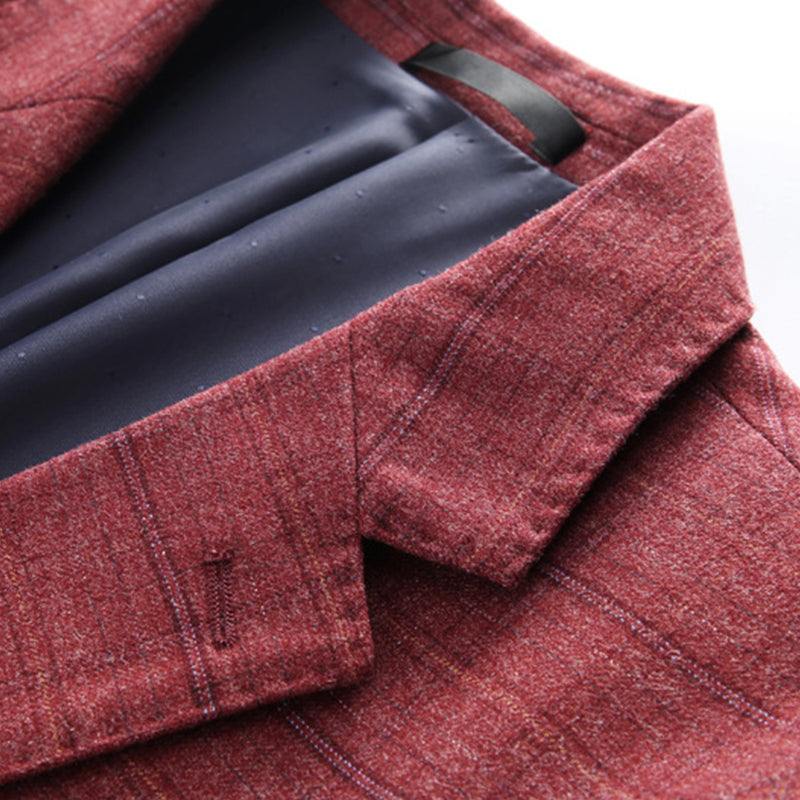 burgundy suit details - 2